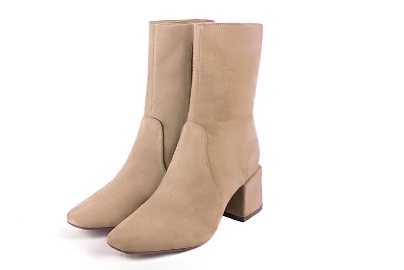 Tan beige women's ankle boots with a zip on the inside. Square toe. Medium block heels. Front view - Florence KOOIJMAN